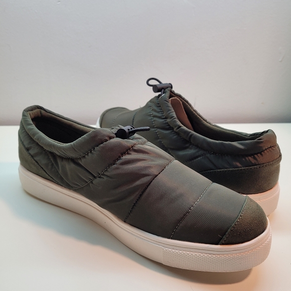 ALLOT Women Olive Green Quilted Umbrella Slip On Outdoor Shoes -Women's 6.5 - Picture 4 of 15